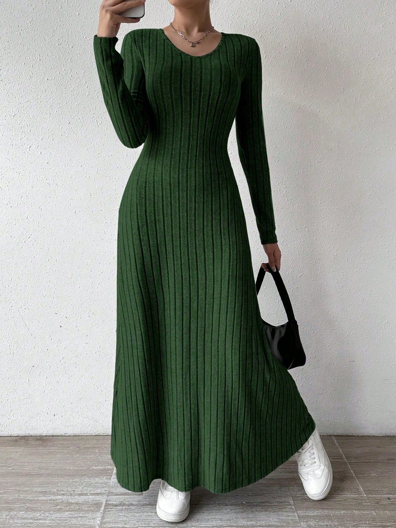 Women's Slim Fit Fashionable Knitted Solid Color Long Sleeve Dress