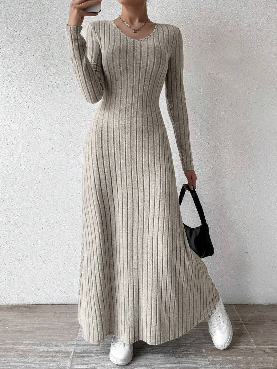 Women's Slim Fit Fashionable Knitted Solid Color Long Sleeve Dress